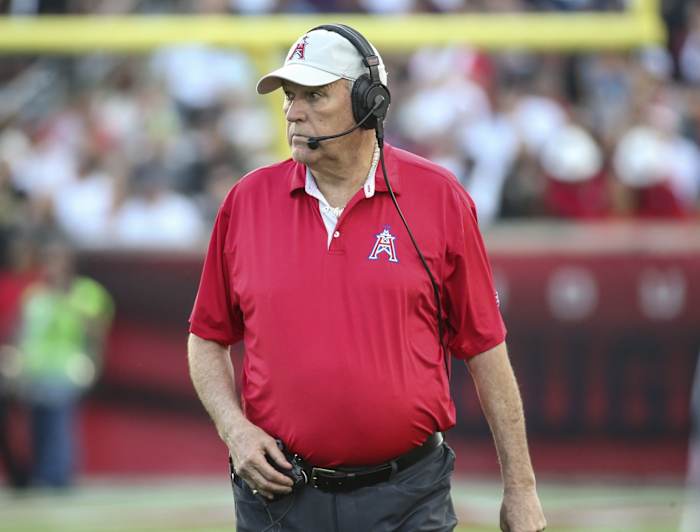 June Jones coaching Houston Roughnecks in XFL